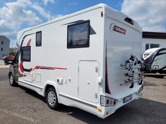 Půjčím polointegrál obytný automobil pro 4 osoby - 4
