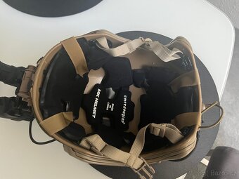 Airsoftová helma - 4