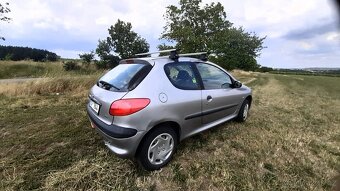 Prodám PEUGEOT 206, r.v.2001 - 4