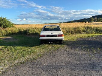 BMW 320 e21 - 4