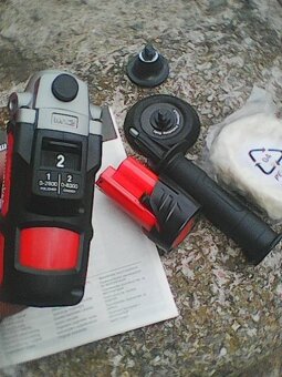MILWAUKEE M12 BPS-0 Aku leštička + baterie 2Ah - 4