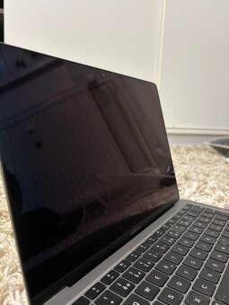 Apple Macbook Air 13" 2020, M1 8-core 8GB/256GB - 4