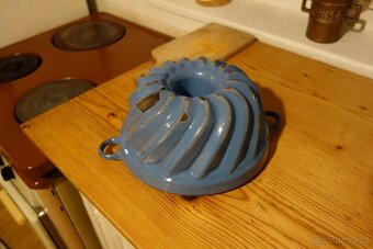 Litinová forma na bábovku - 4