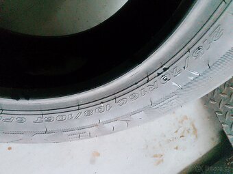 2×letni pneu 215/70R16c - 4