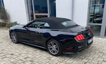 Ford Mustang - 4