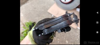 Přední kotouče Renault Megane III průměr 320mm. - 4