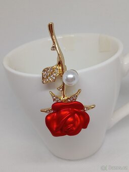 Nová brož-růže - 4