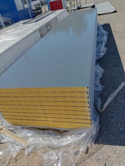 Střešní a stěnové panely RAL 7016 - 4