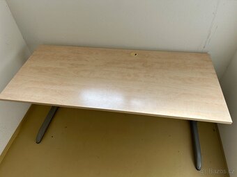 Kancelářský stůl - 4