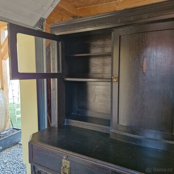 Starožitný příborník a komoda - 4