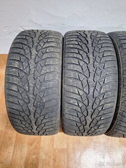 Zimní pneu 235/35/19 Nokian - 4