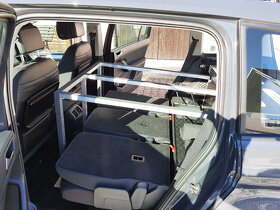 Obytná vestavba VW TOURAN - 4