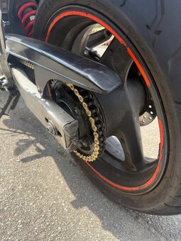 Honda hornet 600 - 4
