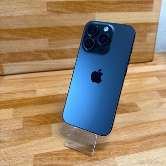iPhone 15 Pro 256GB, černý, eSIM (rok záruka) - 4