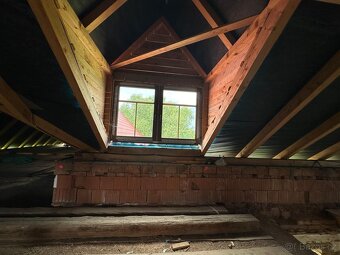 PRODEJ DOMU - Moravská Třebová ,4x byt a velká půda - 4