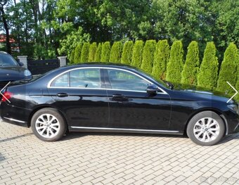 Mercedes-Benz E 200 4 Matic - 4