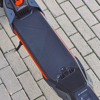 Prodám Segway elektrickou koloběžku - 4
