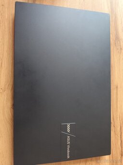 ASUS Vivobook 15 - 4