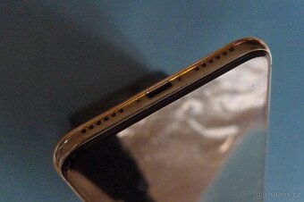 Apple iPhone X WHITE 256GB Baterie 77% - 4