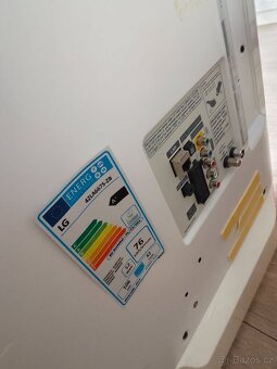 3D LG TV LED Smart 106cm Bílá + Blue-Ray - 4