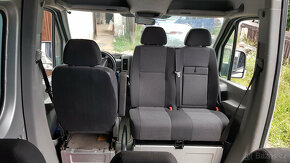 Otočná konzole dvousedadla MB Sprinter a Volkswagen Crafter - 4