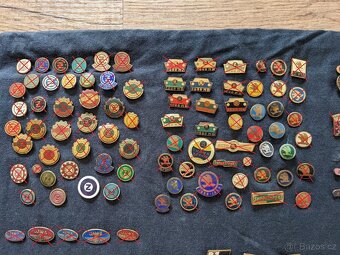 Prodám tyto staré auto-moto odznaky - 4