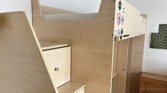 Palanda s matrací,pracovním stolem,skříní,úložným prostorem - 4