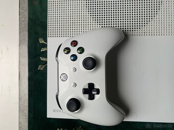 Xbox one s 1TB - 4
