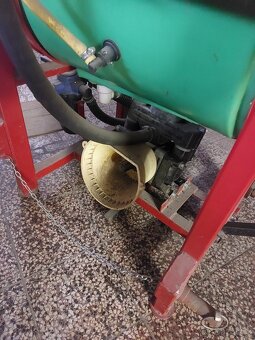 Nesený postřikovač KWAS 400l - 4