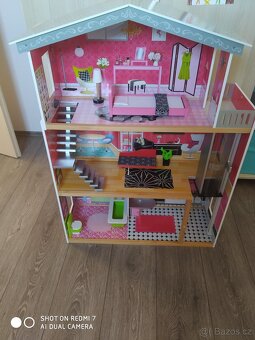 Domeček pro panenky - 4