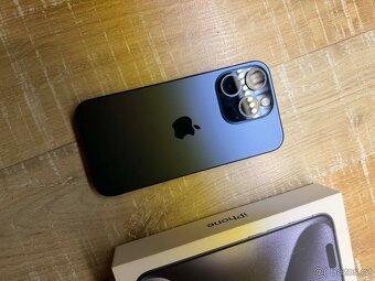 Prodám Apple Iphone 15 Pro 256GB - 4