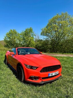 Ford Mustang - 4