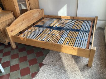 Prodám manžel skou postel voskované borovice Masiv - 4