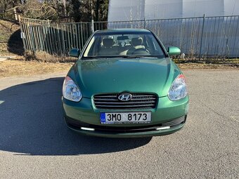 Hyundai Accent 1,4i 71KW, NOVÁ STK, TAŽNÉ, MANUÁL - 4