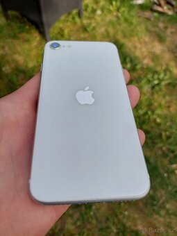 iPhone SE 2020 256 GB bílá nová baterie 100 % stav kompletní - 4