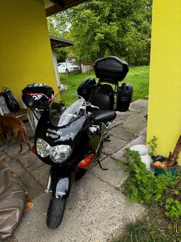 Suzuki GSX750F - 4