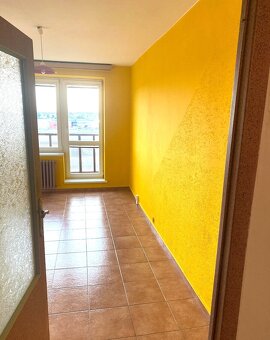 Pronájem bytu 1+kk 33 m² Varenská, Ostrava - 4