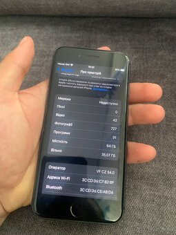 iPhone 8.64 GB - 4