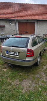 Škoda Octavia 2 2.0tdi prodám - 4