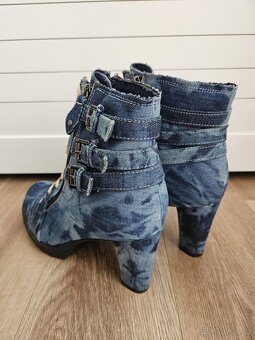 Sexy vysoké boty značky EMP vel. 42 - 4