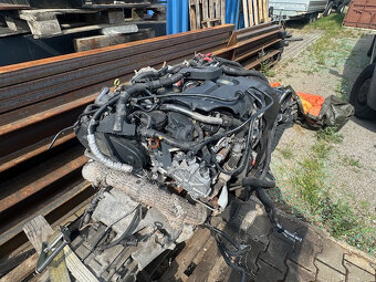 Motor a převodovky na Land Rover Range Rover 2,7TDV6 - 4