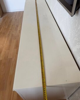 IKEA TV stolek a nástěnná skříňka BESTA - 4