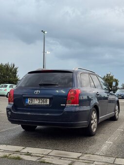 Toyota Avensis 2.0 D-4D 85 KW (2005) - 4