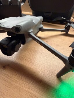 DJI Air 3 Fly More Combo - 4