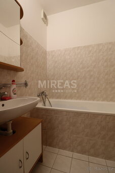 Milovice, pronájem bytu 2+1, 61 m2 s lodžií a sklepem, okr.  - 4