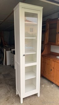 Ikea Hemnes prosklená knihovna - vitrína masiv bílé mořidlo - 4