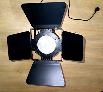 4 ks NOVÉ COB LED světla s klapkami - 4