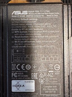 ASUS RT-AC68U (AC1900 Dual-Band Wi-Fi) - 4