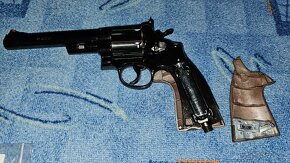 Airsoft revolver smith and wesson model 29 - 4
