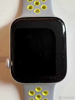Apple Watch series 4 Space Grey - 44mm - 4